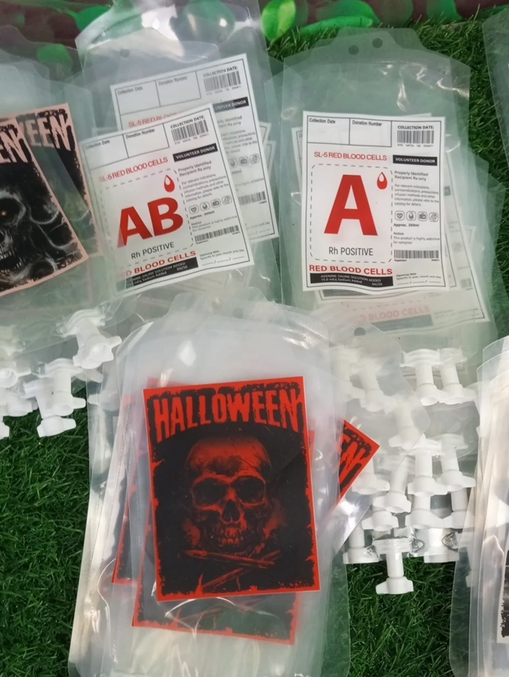 👻 Halloween IV Bag Drink Dispenser Party Pack